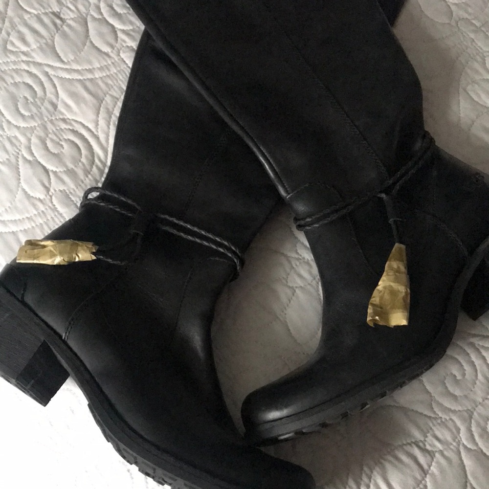 Uggs high shaft ladies boots